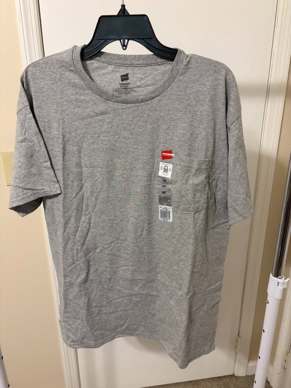 Hanes t-shirt